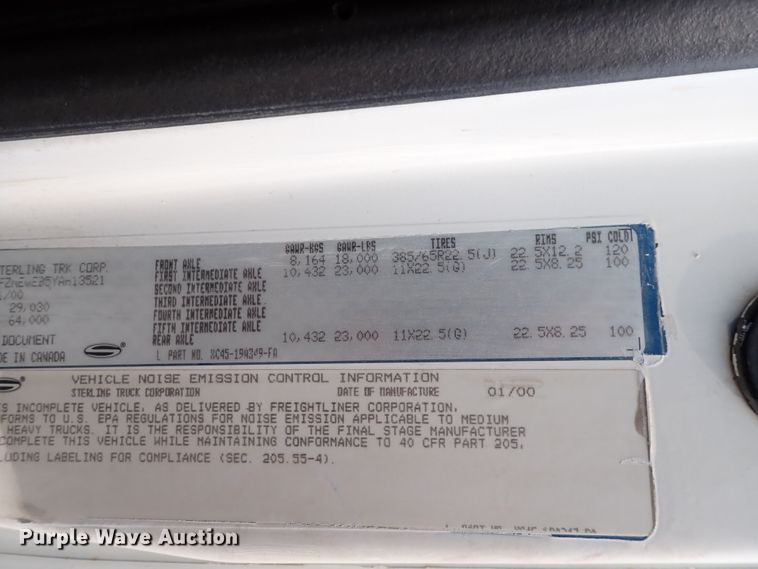 image for item DN1769 2000 Sterling LT9500  dump truck