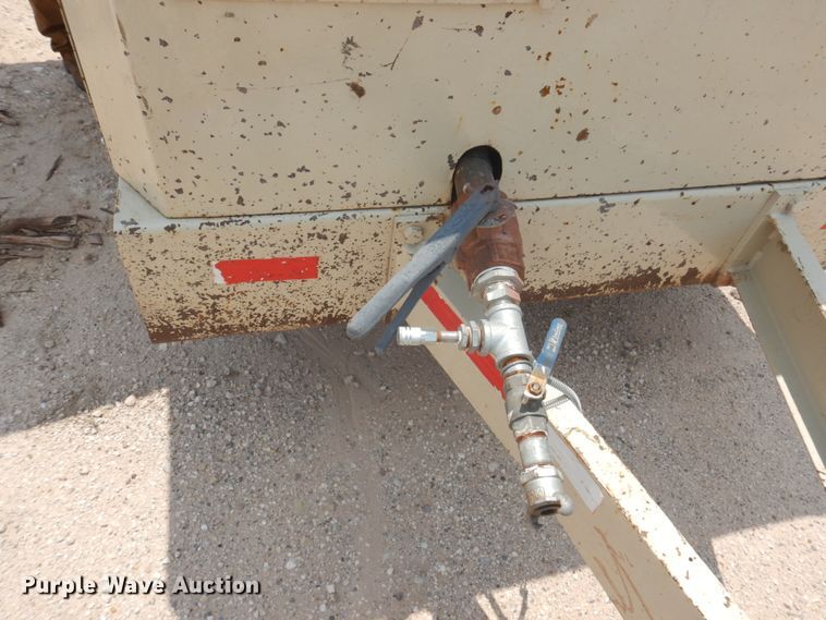 image for item ED9797 1996 Ingersoll Rand  air compressor