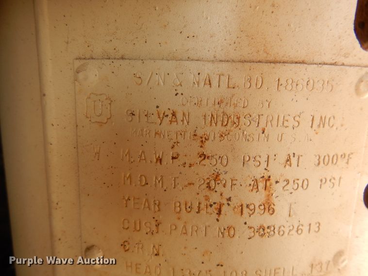 image for item ED9797 1996 Ingersoll Rand  air compressor