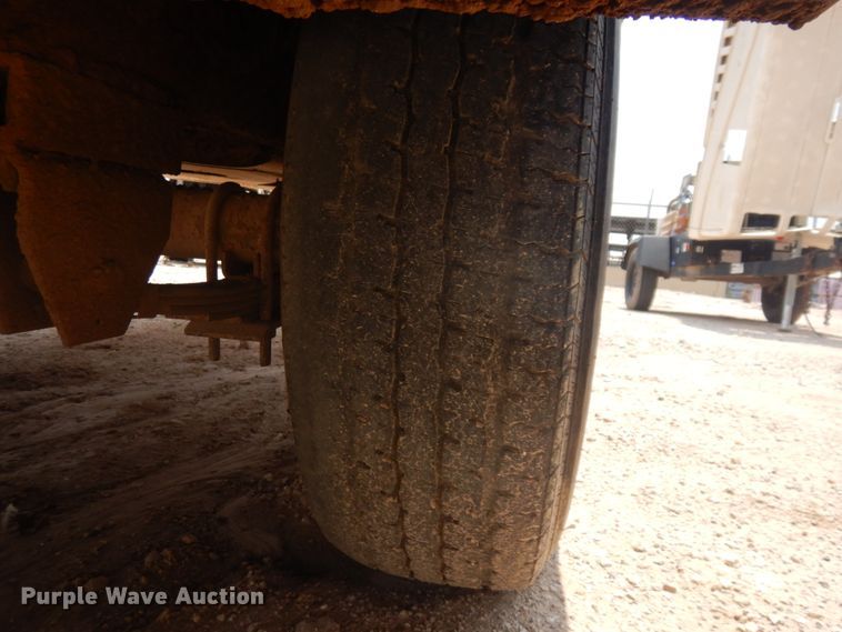 image for item ED9797 1996 Ingersoll Rand  air compressor