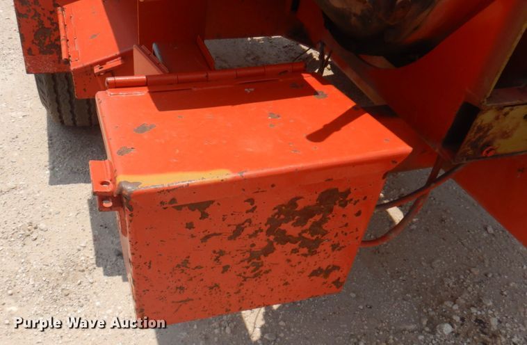 image for item ED9798 Morbark 2400  wood chipper