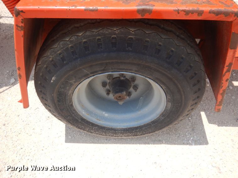 image for item ED9798 Morbark 2400  wood chipper