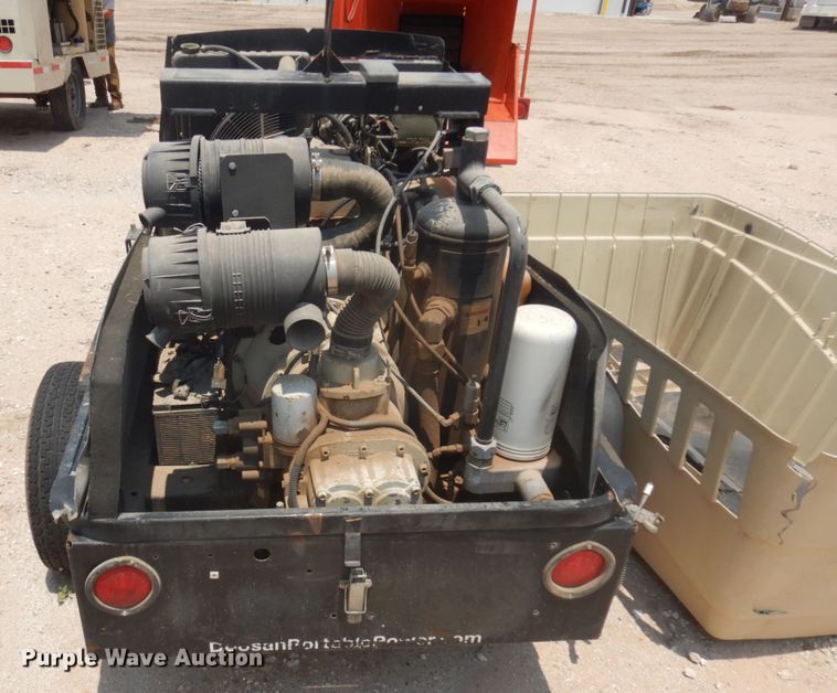 image for item ED9799 2012 Doosan  air compressor