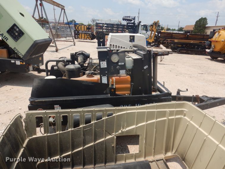 image for item ED9799 2012 Doosan  air compressor