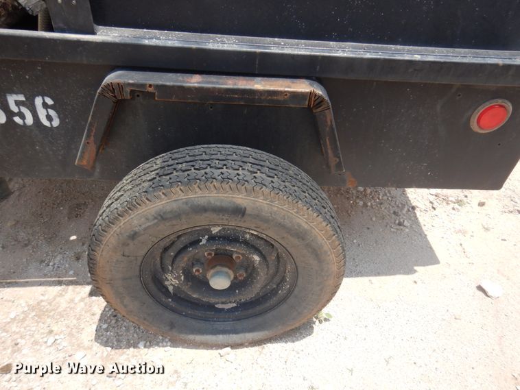 image for item ED9799 2012 Doosan  air compressor