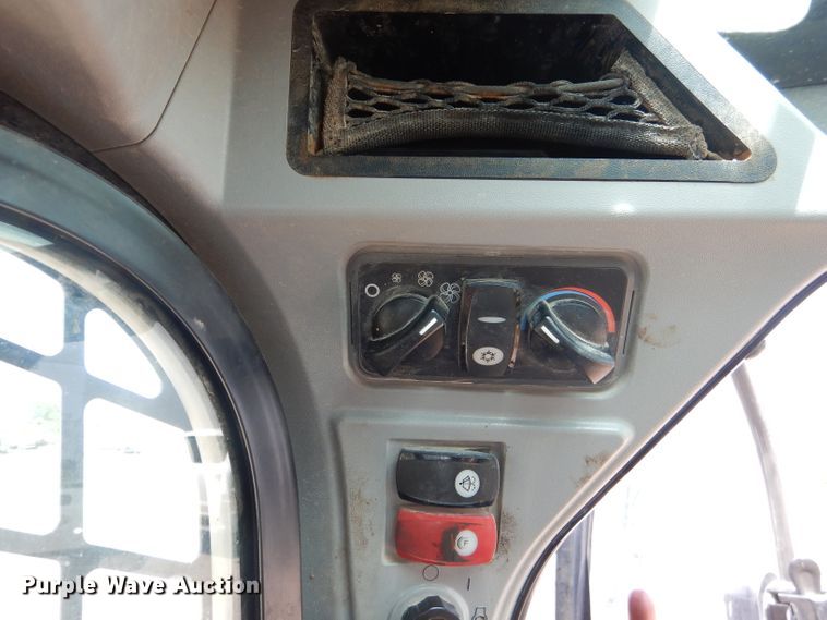 image for item HC9180 2018 Caterpillar 299D2  tracked skid steer loader