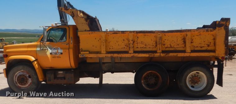 image for item HI9823 1977 Chevrolet C65  dump truck