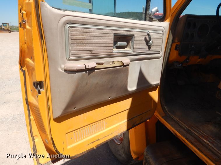 image for item HI9823 1977 Chevrolet C65  dump truck