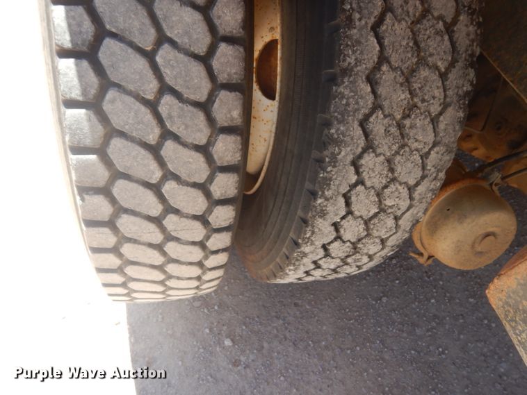 image for item HI9823 1977 Chevrolet C65  dump truck