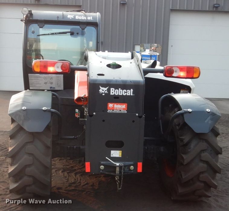image for item HI9915 2018 Bobcat V519  telehandler