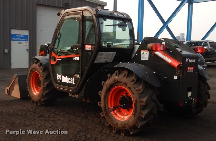 image for item HI9915 2018 Bobcat V519  telehandler