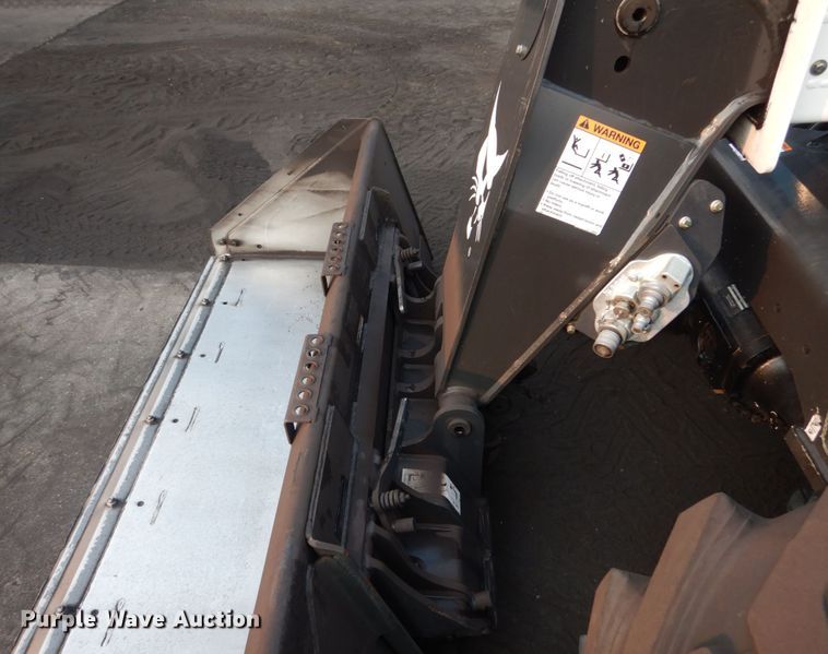 image for item HI9915 2018 Bobcat V519  telehandler