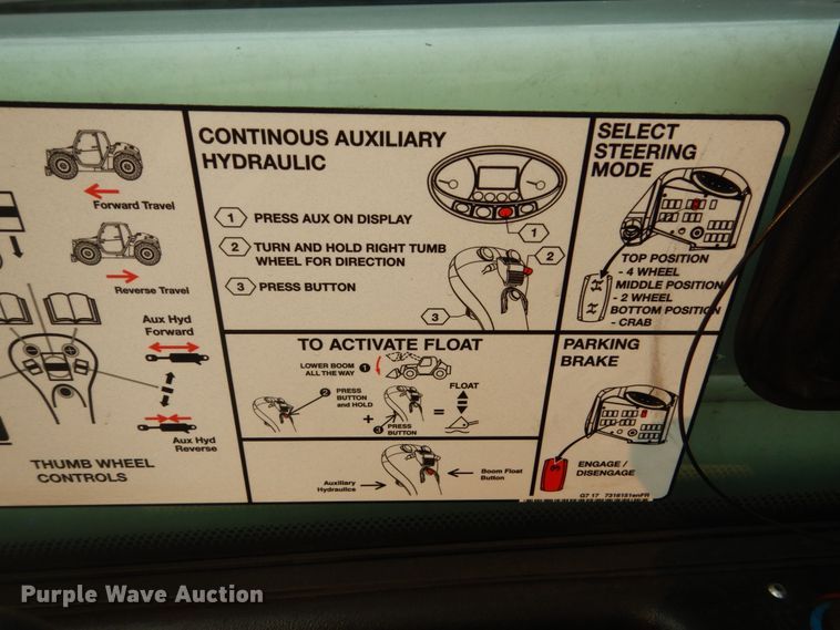 image for item HI9915 2018 Bobcat V519  telehandler