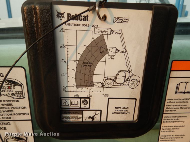 image for item HI9915 2018 Bobcat V519  telehandler