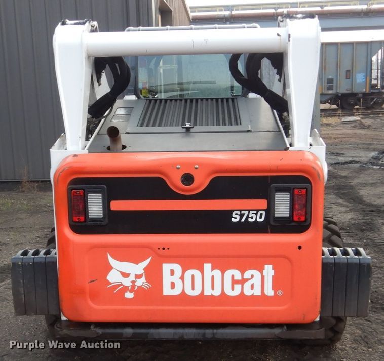 image for item HI9916 2013 Bobcat S750  skid steer loader