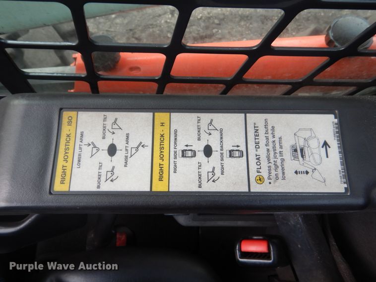 image for item HI9916 2013 Bobcat S750  skid steer loader