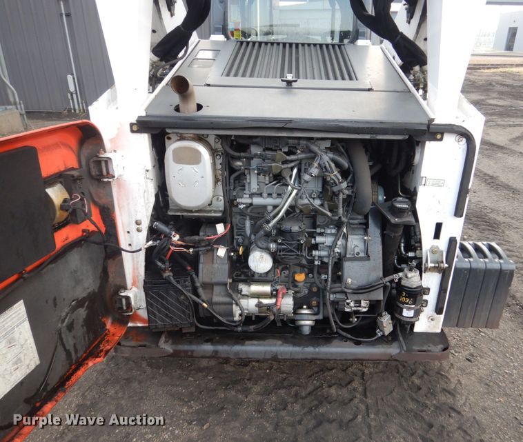 image for item HI9916 2013 Bobcat S750  skid steer loader