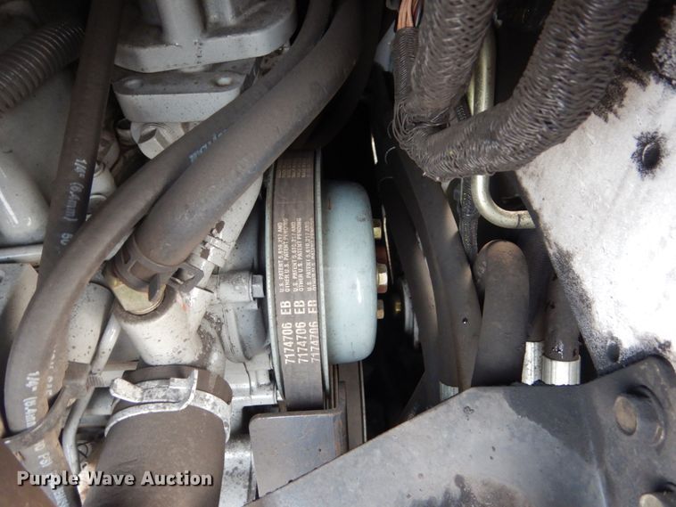 image for item HI9916 2013 Bobcat S750  skid steer loader