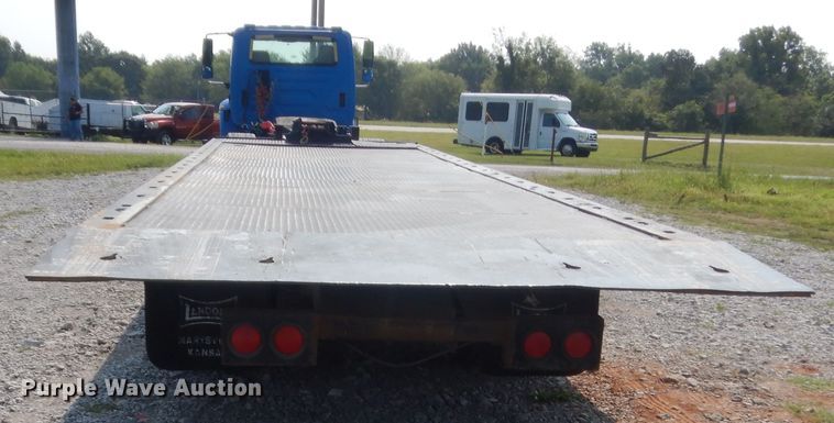 image for item HT9382 1996 Landoll  tilt deck equipment trailer