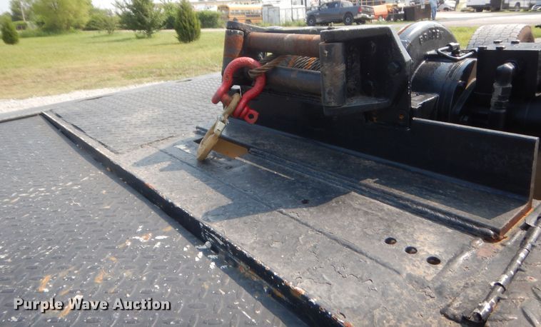 image for item HT9382 1996 Landoll  tilt deck equipment trailer