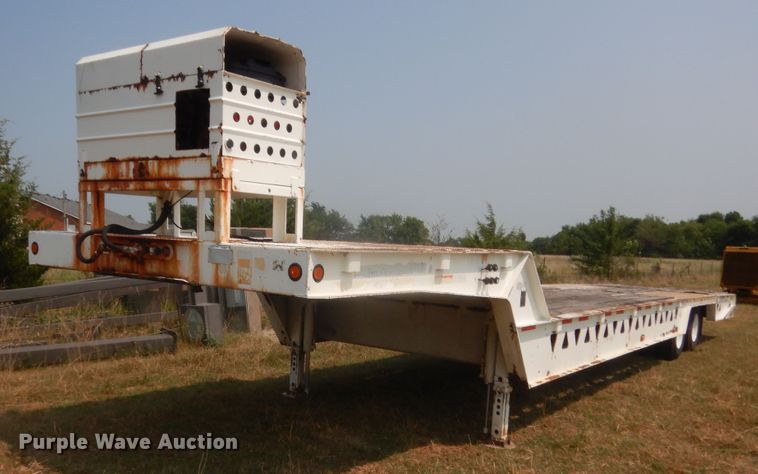image for item HT9387 2001 Trail King TK60H1-442  lowboy equipment trailer