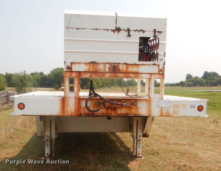 image for item HT9387 2001 Trail King TK60H1-442  lowboy equipment trailer