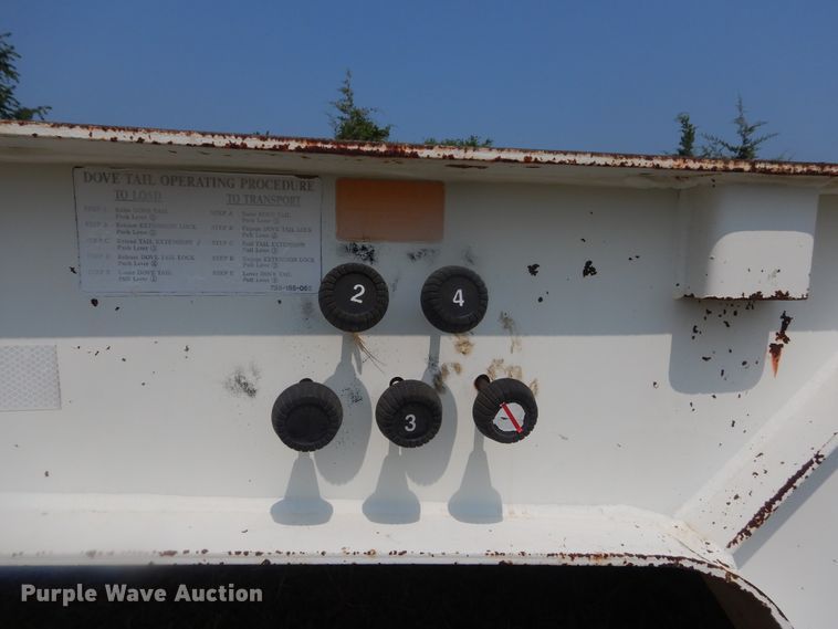 image for item HT9387 2001 Trail King TK60H1-442  lowboy equipment trailer