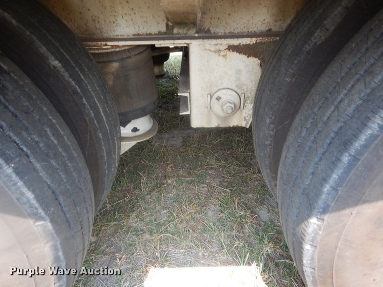 image for item HT9387 2001 Trail King TK60H1-442  lowboy equipment trailer