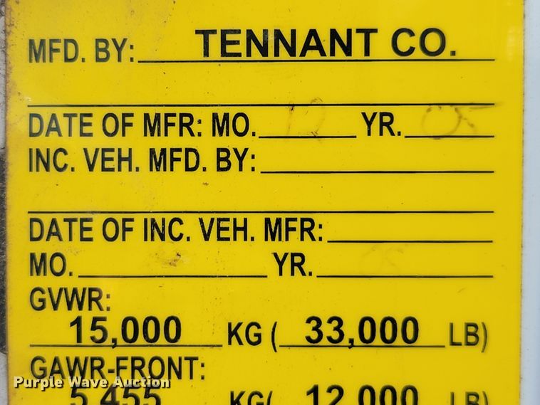 image for item IF9986 2005 GMC T7500  street sweeper truck