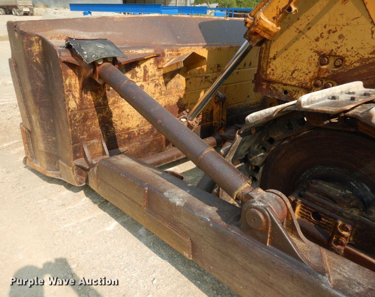image for item IL9927 1976 Caterpillar D8K  dozer