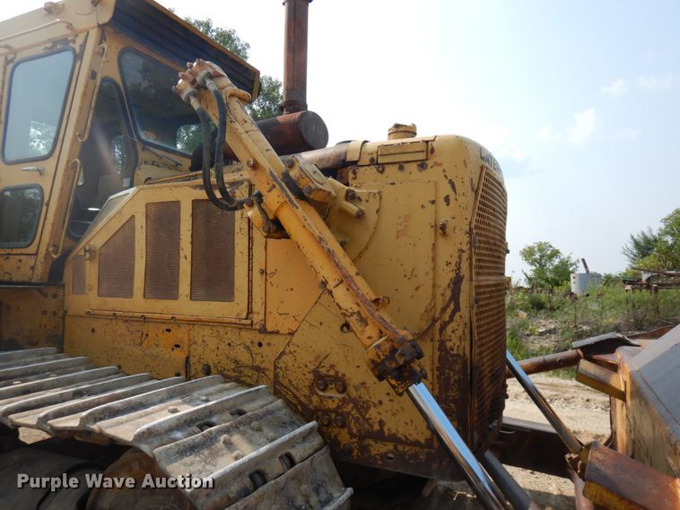 image for item IL9927 1976 Caterpillar D8K  dozer