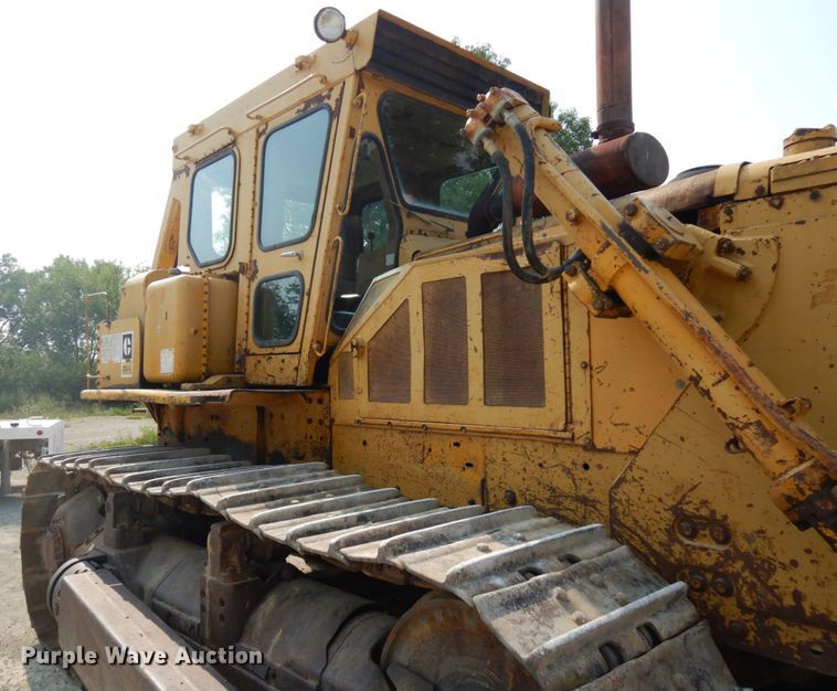 image for item IL9927 1976 Caterpillar D8K  dozer