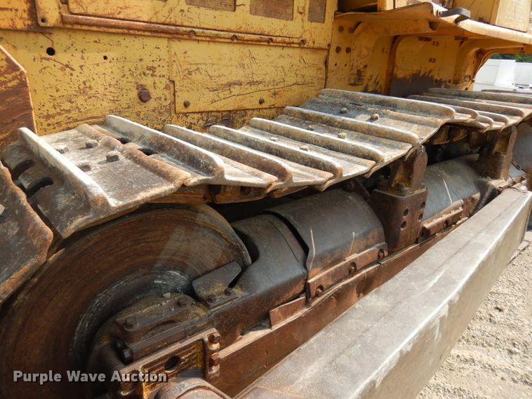 image for item IL9927 1976 Caterpillar D8K  dozer