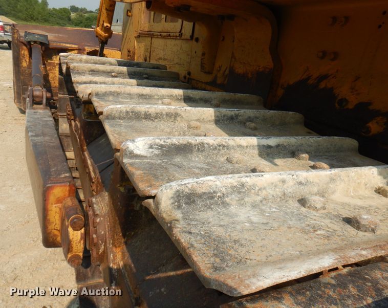 image for item IL9927 1976 Caterpillar D8K  dozer