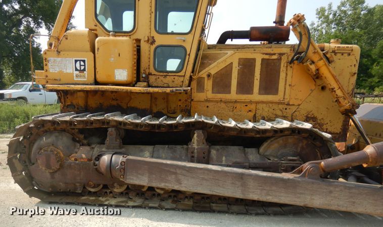 image for item IL9927 1976 Caterpillar D8K  dozer