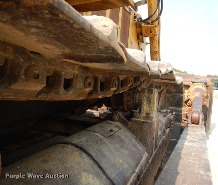 image for item IL9927 1976 Caterpillar D8K  dozer