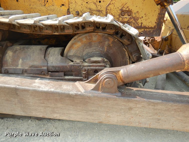image for item IL9927 1976 Caterpillar D8K  dozer