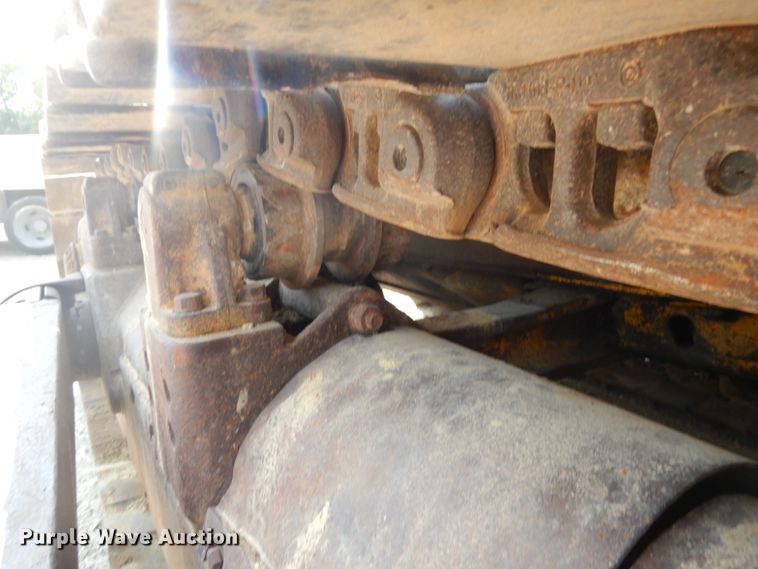 image for item IL9927 1976 Caterpillar D8K  dozer