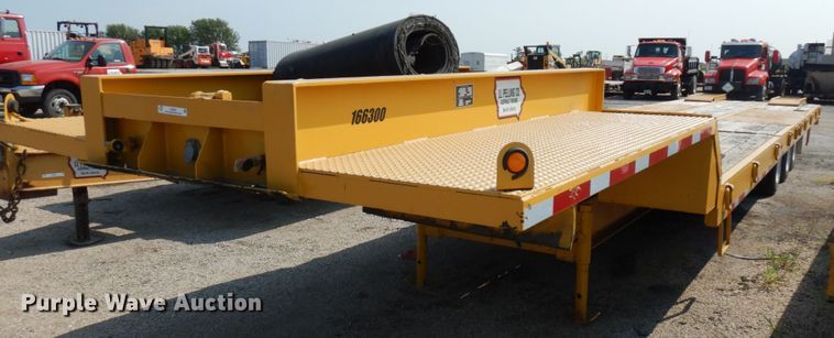 image for item IL9953 2000 Talbert GT3T-30  tilt deck equipment trailer