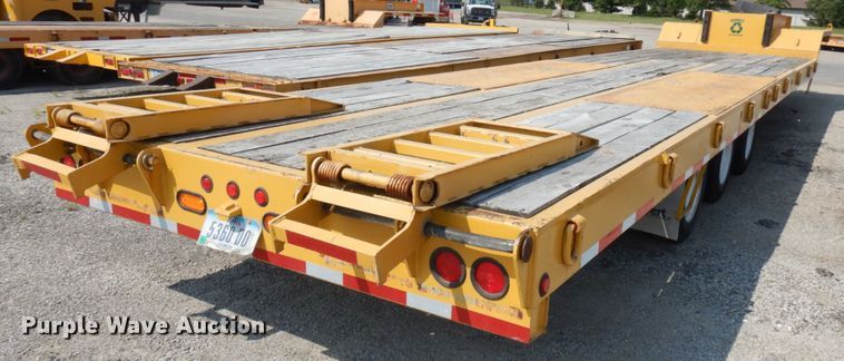 image for item IL9953 2000 Talbert GT3T-30  tilt deck equipment trailer