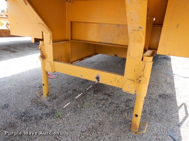 image for item IL9953 2000 Talbert GT3T-30  tilt deck equipment trailer