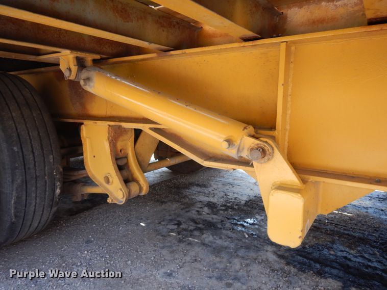 image for item IL9953 2000 Talbert GT3T-30  tilt deck equipment trailer