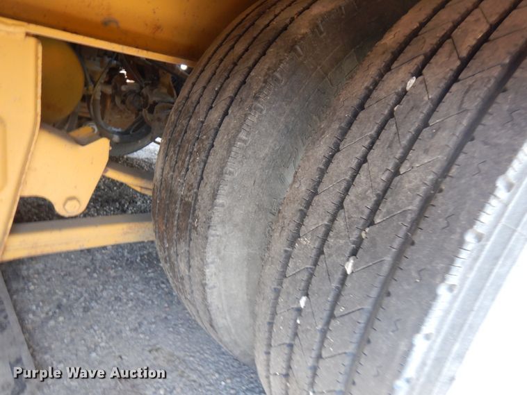 image for item IL9953 2000 Talbert GT3T-30  tilt deck equipment trailer