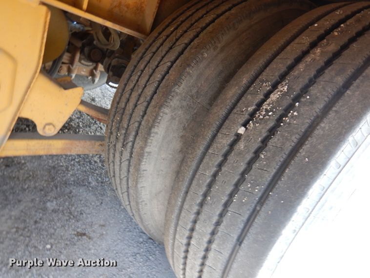 image for item IL9953 2000 Talbert GT3T-30  tilt deck equipment trailer