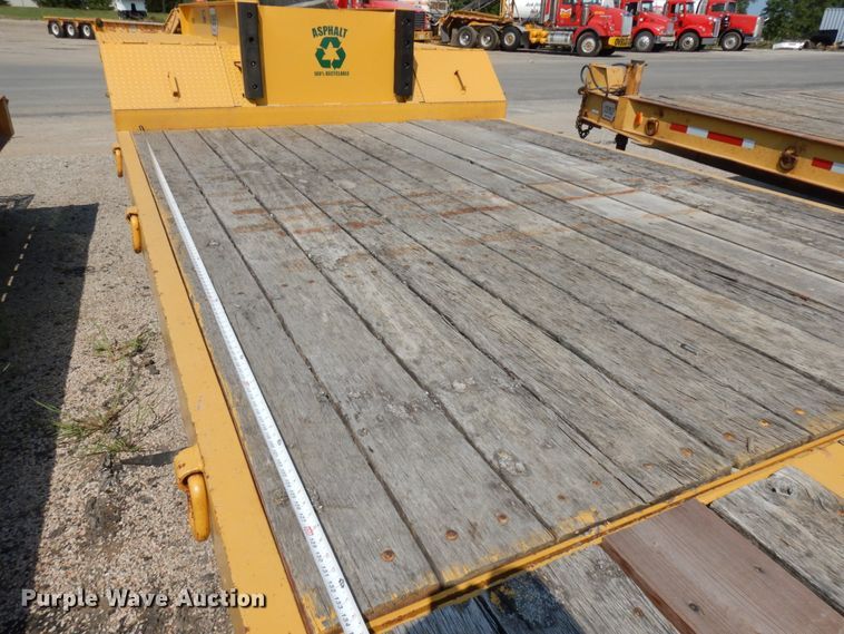image for item IL9953 2000 Talbert GT3T-30  tilt deck equipment trailer