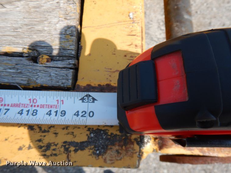 image for item IL9953 2000 Talbert GT3T-30  tilt deck equipment trailer