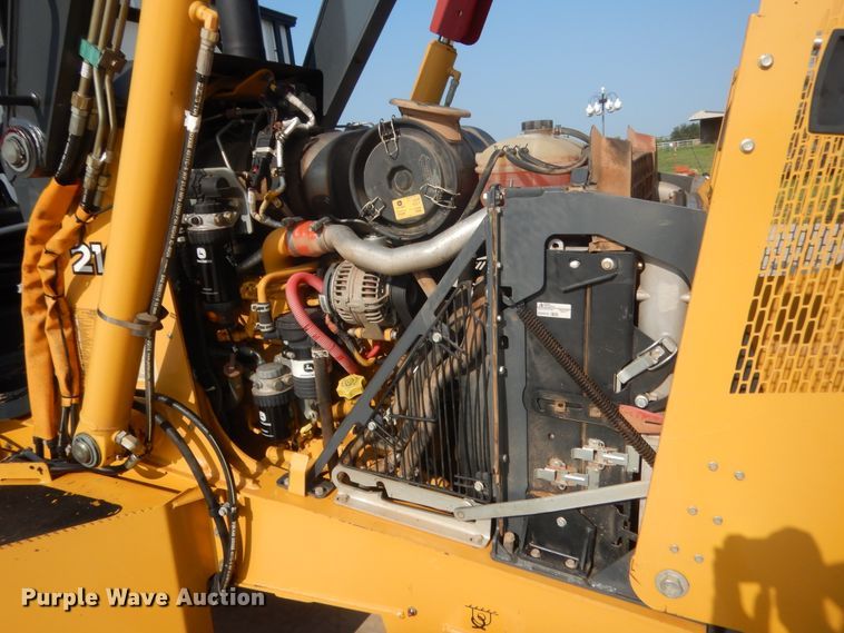 image for item IN9497 2014 John Deere 210K  landscape tractor