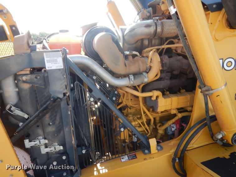 image for item IN9497 2014 John Deere 210K  landscape tractor