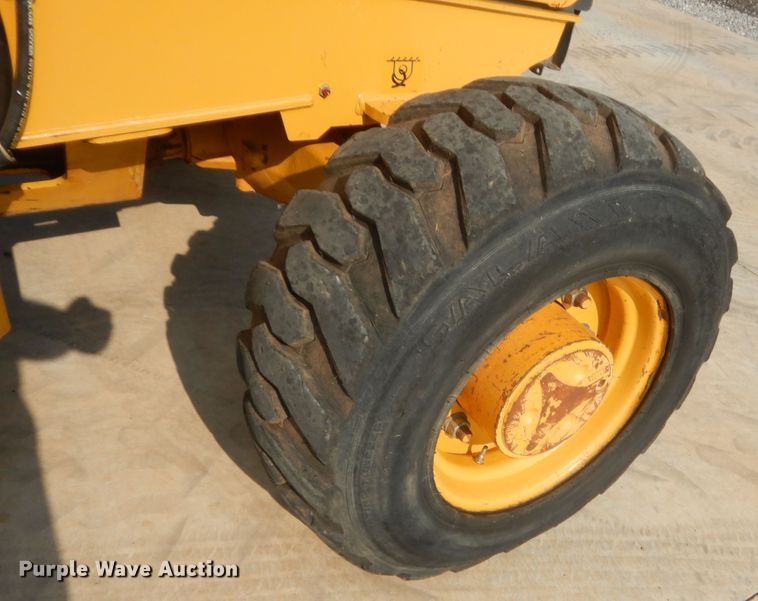 image for item IN9497 2014 John Deere 210K  landscape tractor