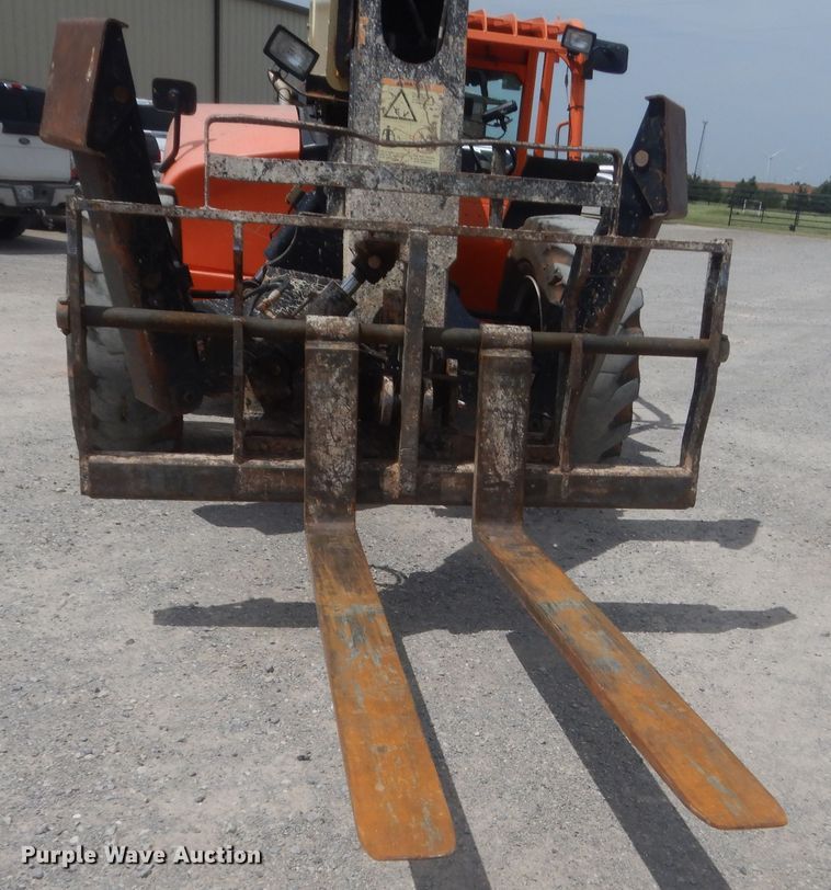 image for item IN9504 2015 JLG G10-43A  telehandler